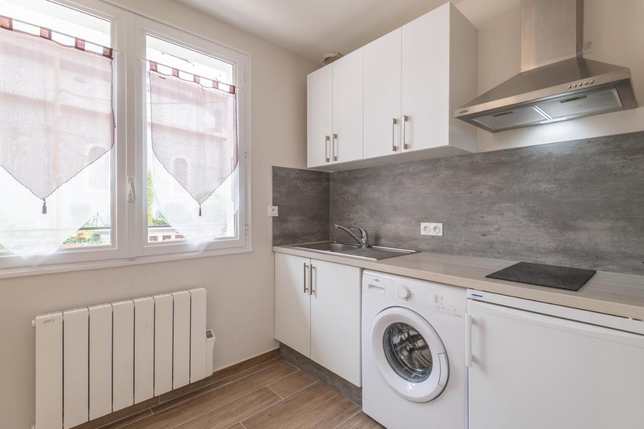 Appartement Lumineux Au Centre Du Village Saint-Felix  Exteriér fotografie